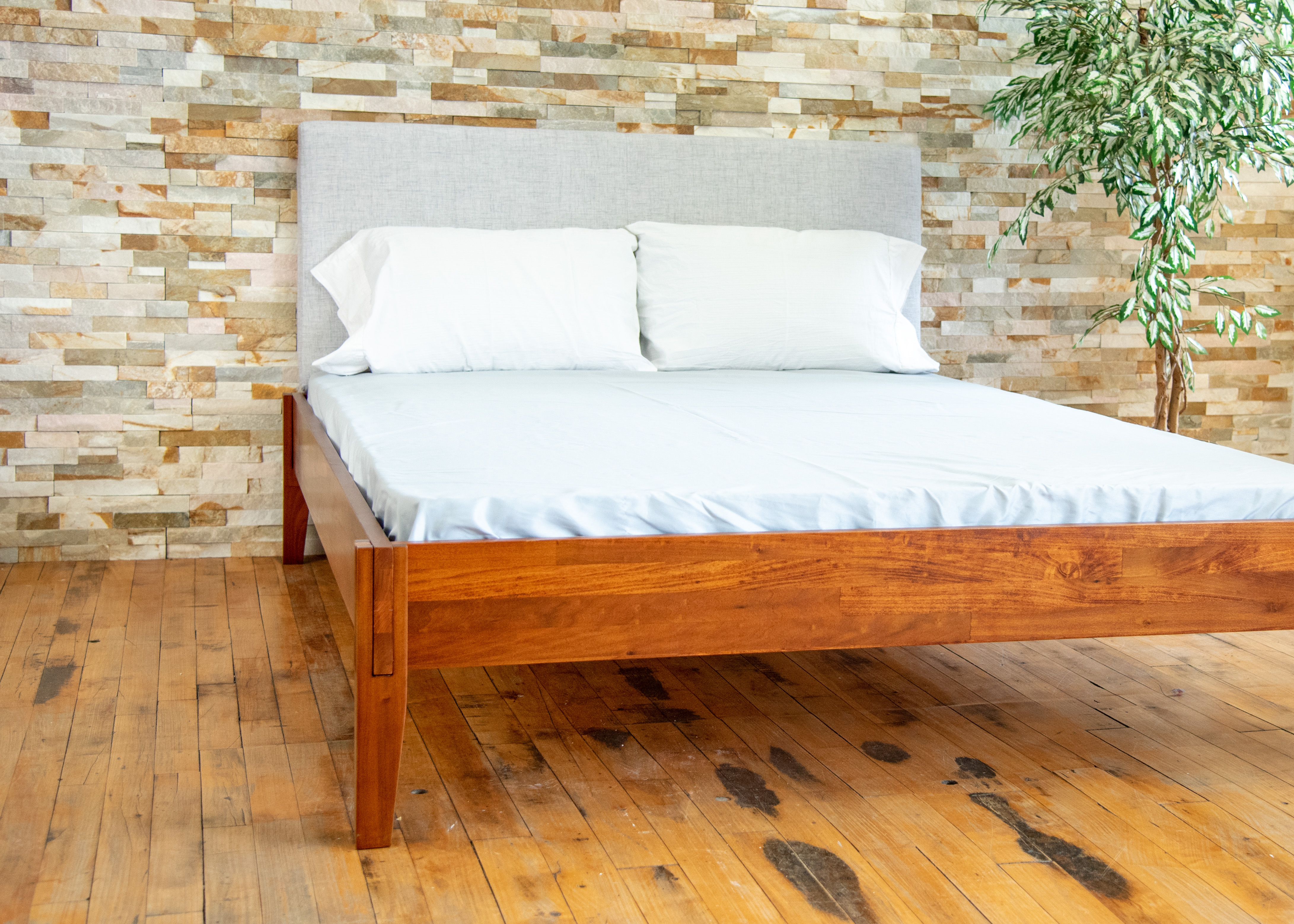 The Legacy of Herman Miller: Modern Lamps for High-End Lighting